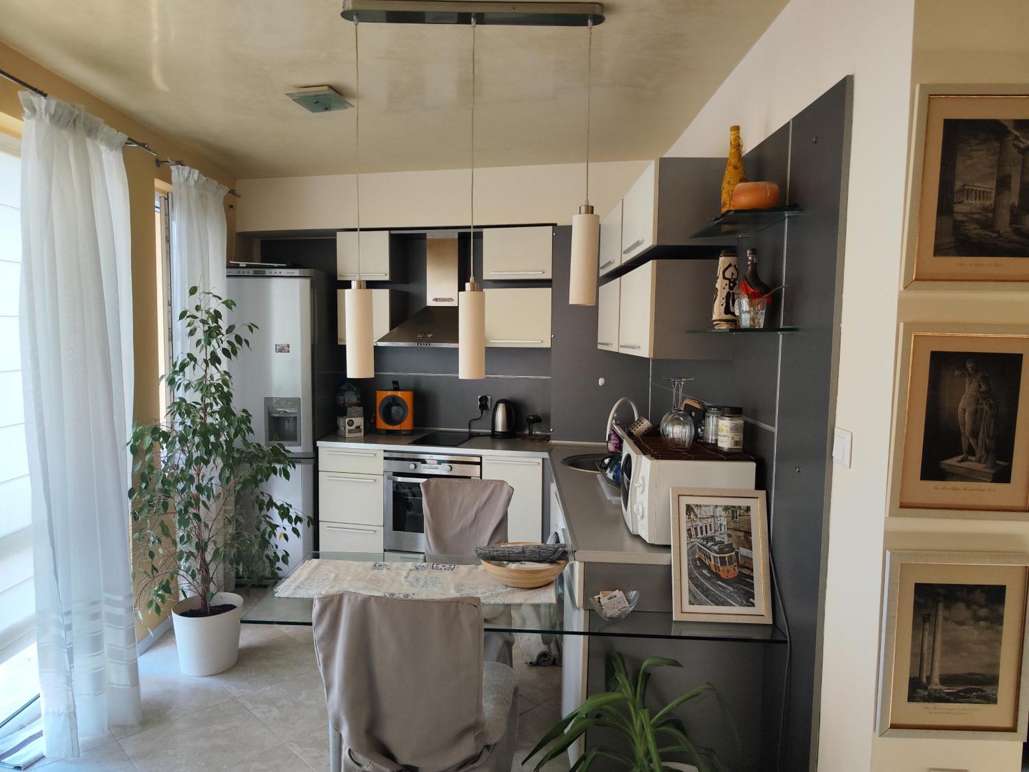 Art Apartment Kiril And Metodi Square Burgas by Eksteriør bilde