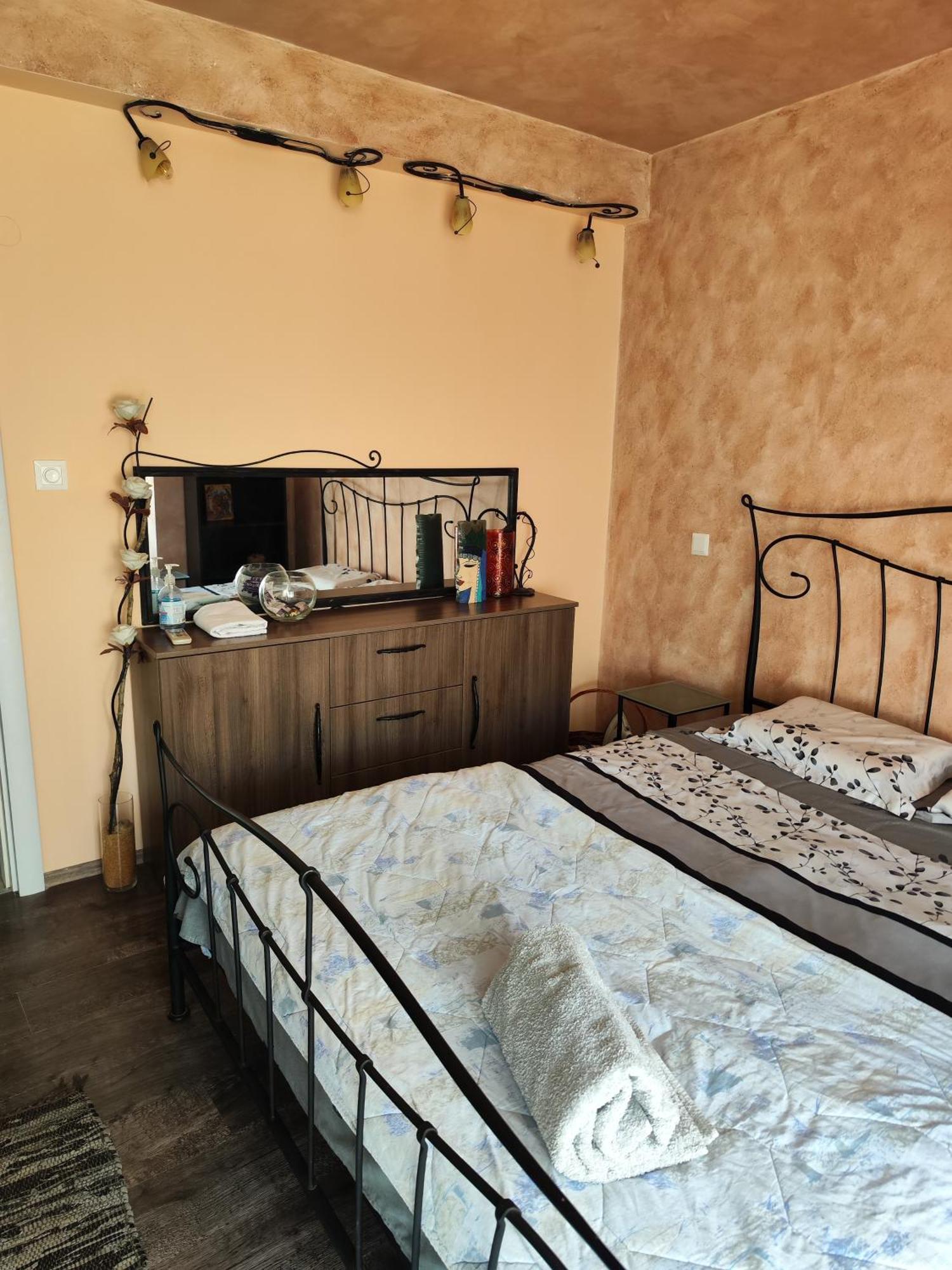 Art Apartment Kiril And Metodi Square Burgas by Eksteriør bilde