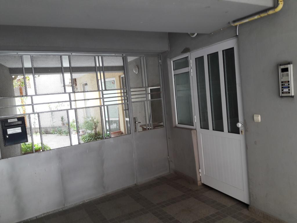 Art Apartment Kiril And Metodi Square Burgas by Eksteriør bilde