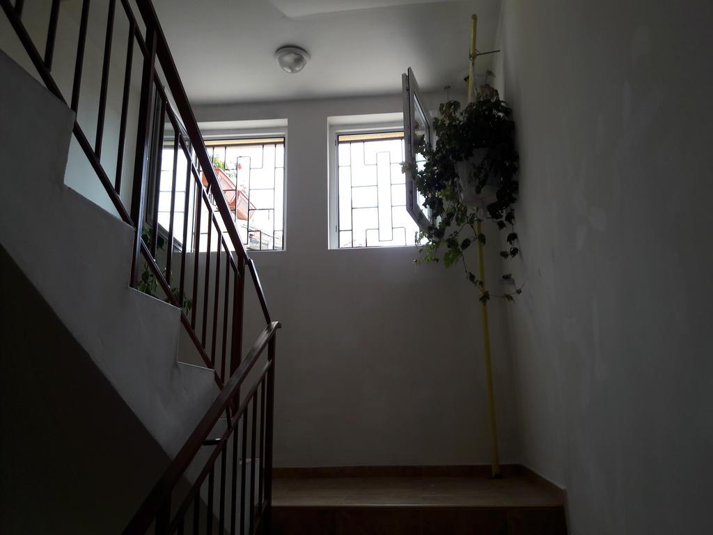 Art Apartment Kiril And Metodi Square Burgas by Eksteriør bilde
