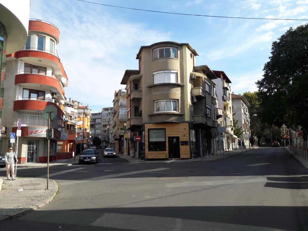 Art Apartment Kiril And Metodi Square Burgas by Eksteriør bilde
